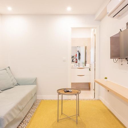 Lapa Charm Apartments With Patio Lisbon Luaran gambar
