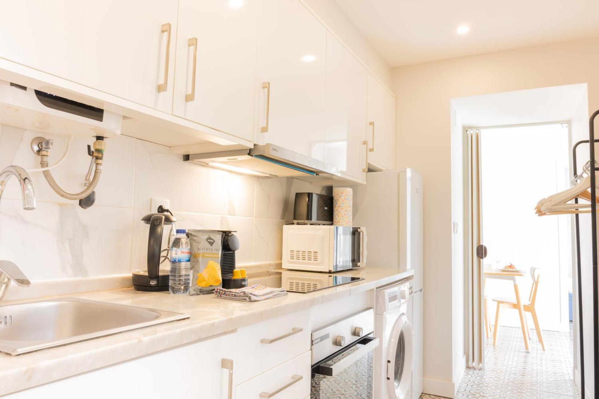 Lapa Charm Apartments With Patio Lisbon Luaran gambar