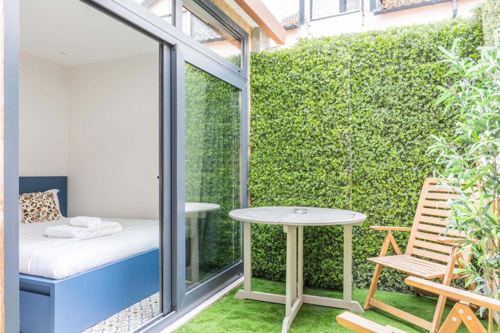 Lapa Charm Apartments With Patio Lisbon Luaran gambar