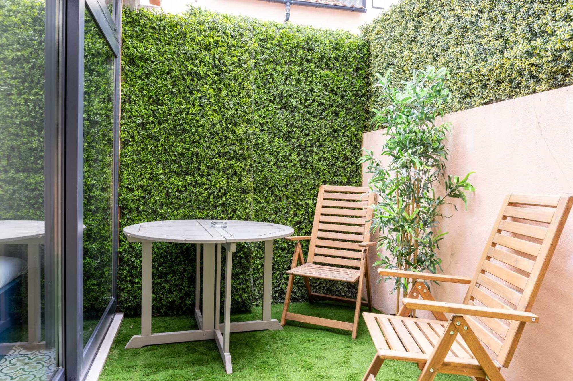Lapa Charm Apartments With Patio Lisbon Luaran gambar